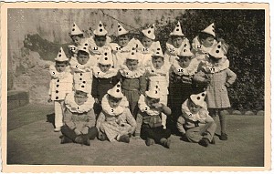 ECOLE BERNARDIN MATERNELLE 1954 N02 CARNAVAL